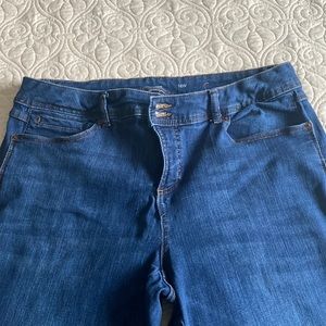 Women dark jeans